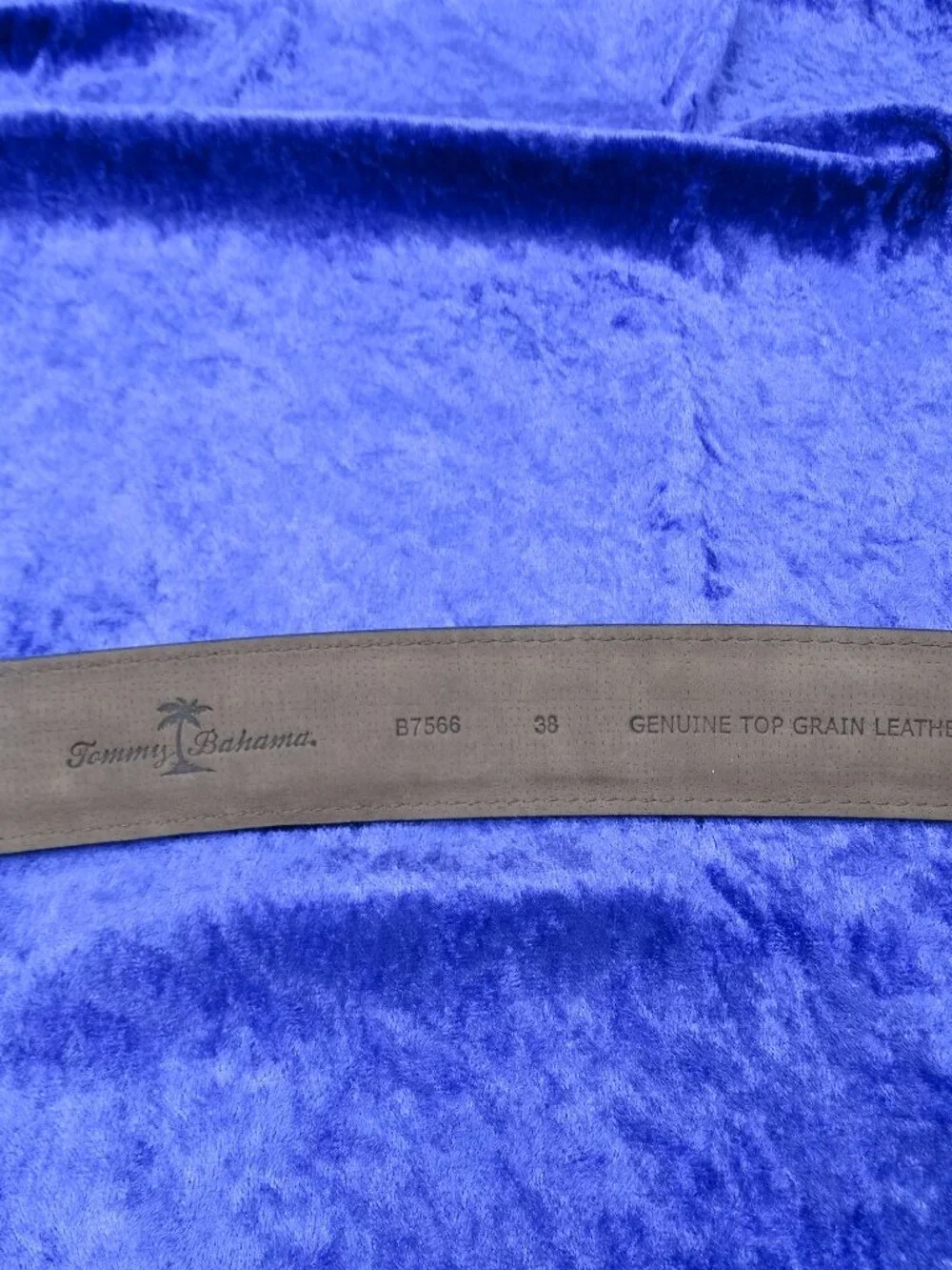 Tommy Bahama Genuine Top Grain Leather Brown Belt Size 38 Alligator Embossed